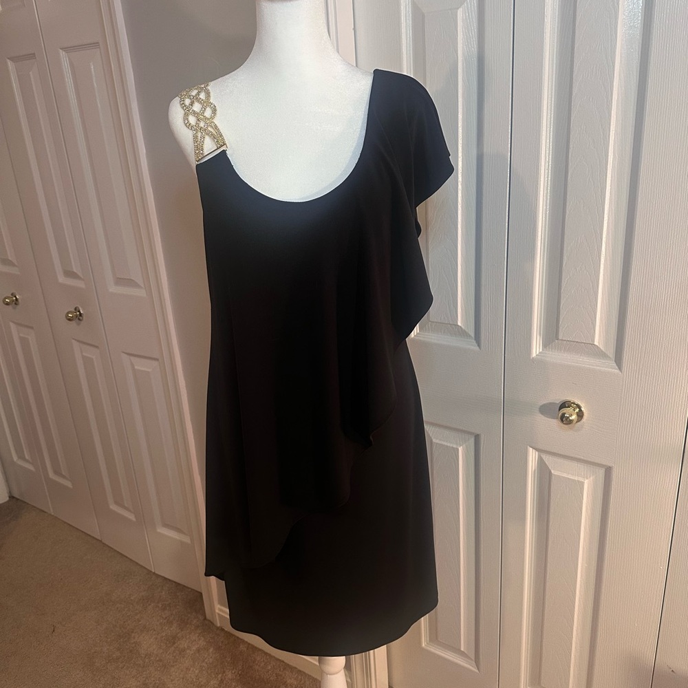 Betsy Adam Black One-Shoulder Cocktail Dress with Gold Accent Size 8